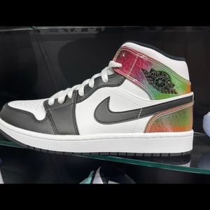 Jordan 1 Mid-Heat Reactive